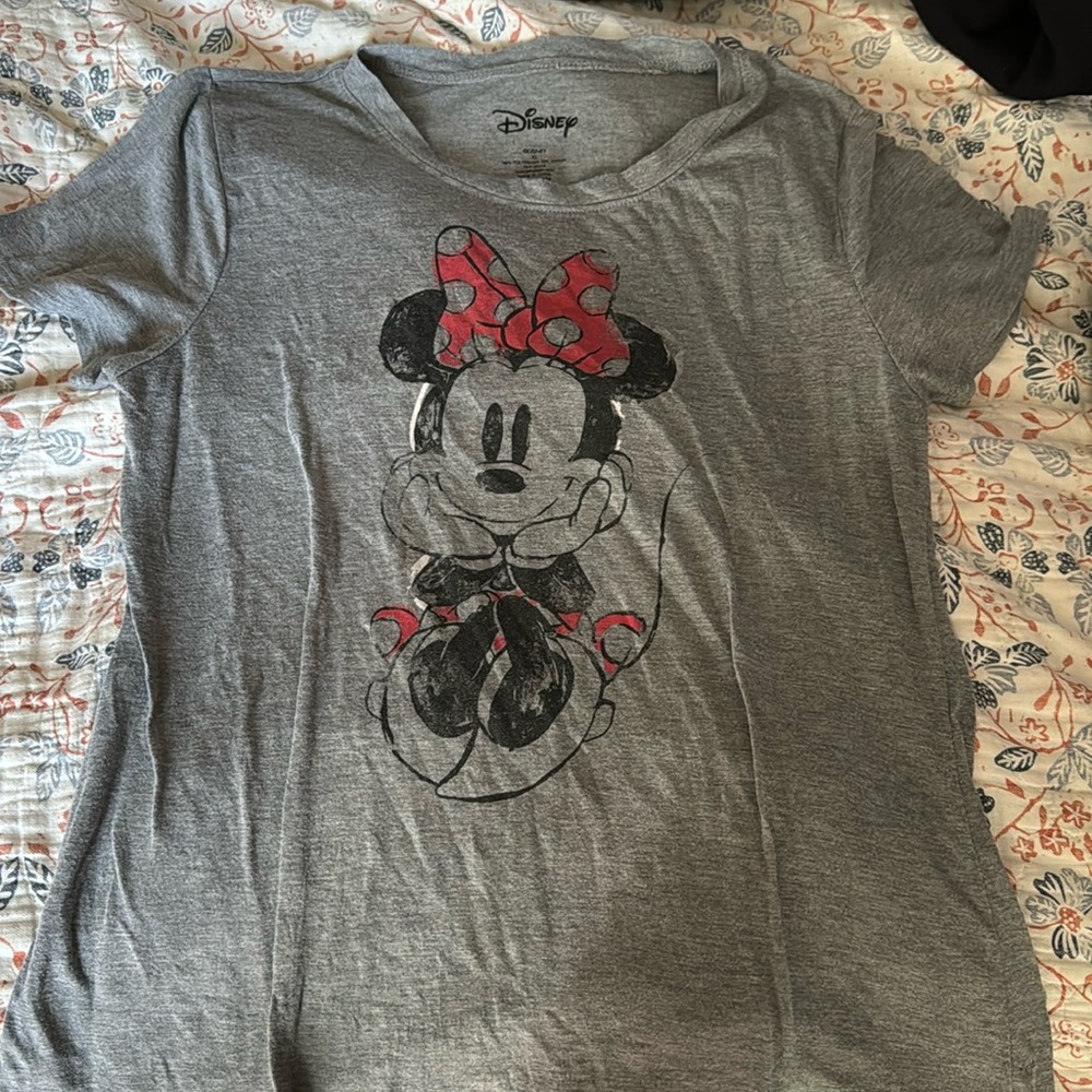 Grey Minnie Mouse T-shirt
